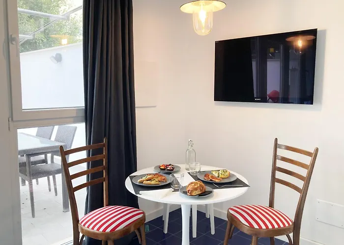 Maison Blue Con Patio